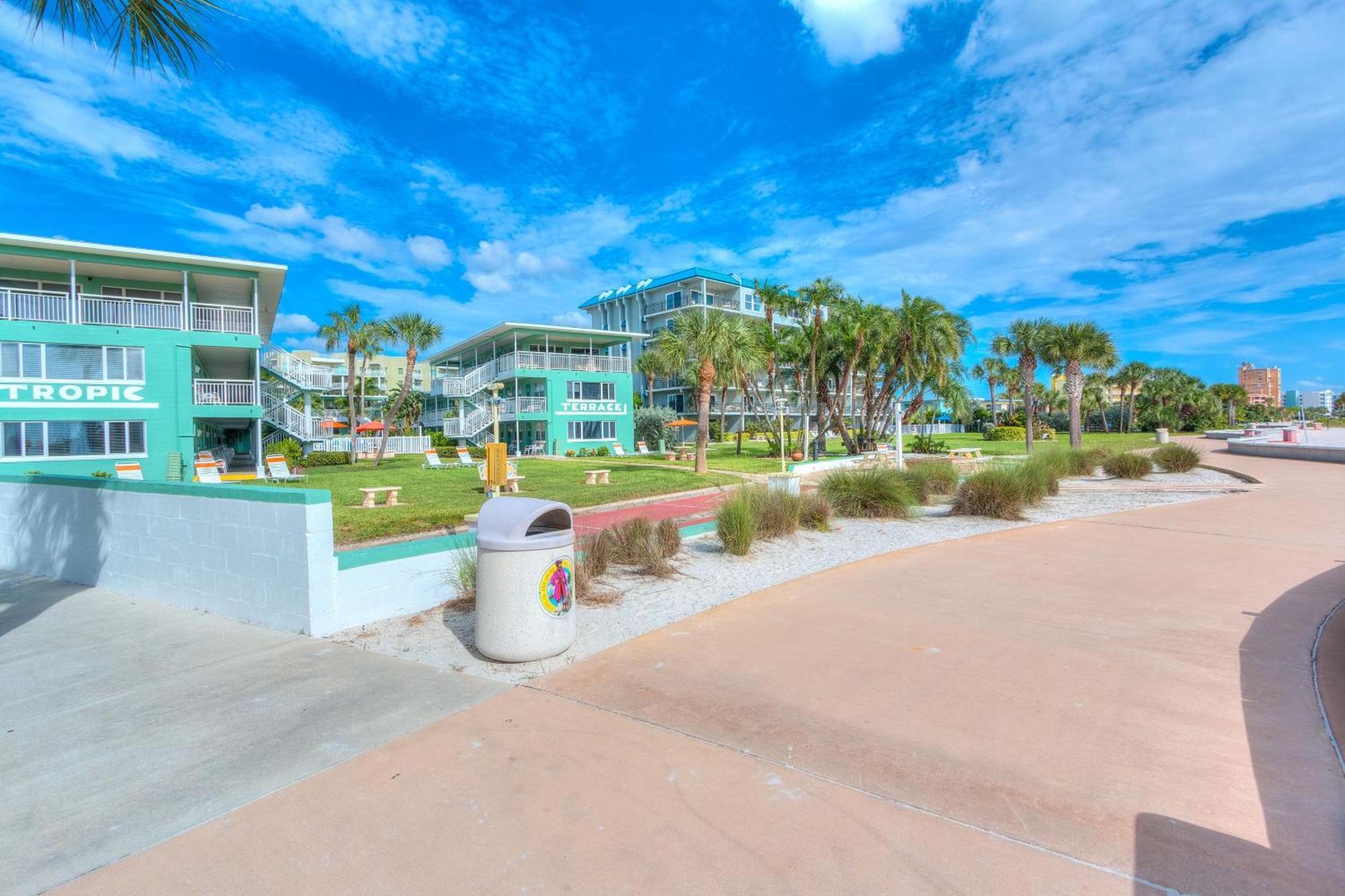 Tropic Terrace #41 - Beachfront Resort St. Pete Beach Kültér fotó